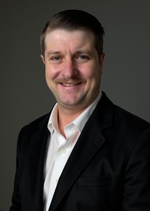 Eric Pfau